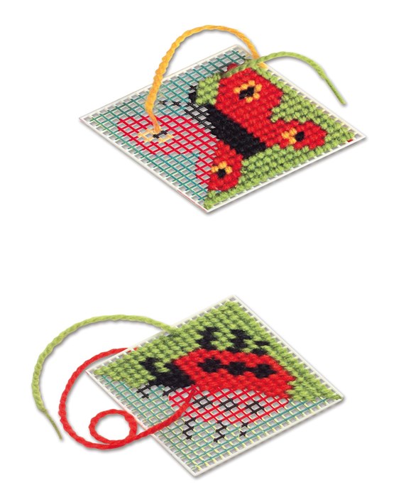 Lena 42685A Dit første broderi med korssting på plader Lena 42685A Dit første broderi med korssting på plader